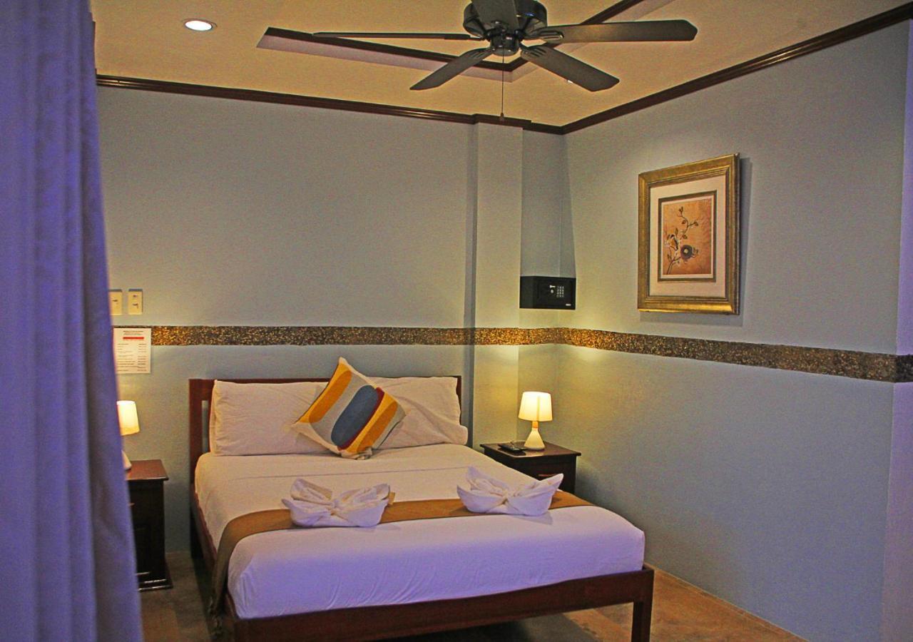 Hotel Oasis Port Barton سان فيسنتي المظهر الخارجي الصورة